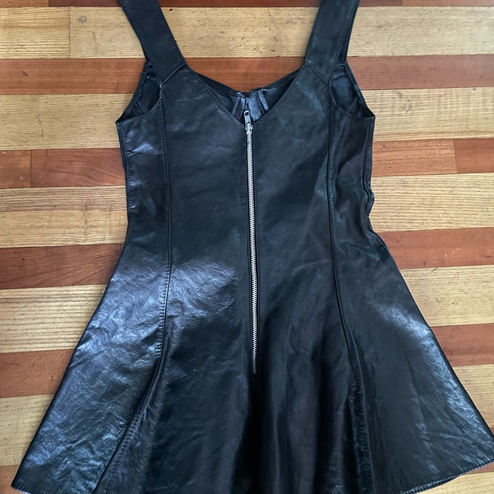 “Allure”unlined push up Black Leather Dress Canadian states S tag but more 0-2